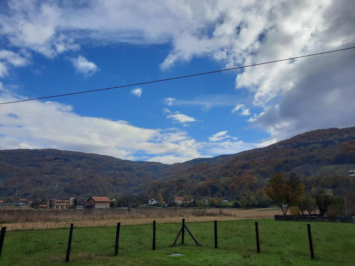 Drinski Oganj Kuca Za Odmor บายินา บาชตา ภายนอก รูปภาพ